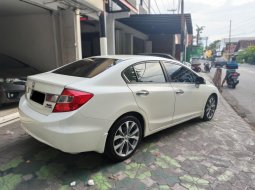 Dijual Mobil Honda Civic 2.0 2012 di Jawa Timur 11