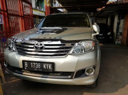 Jual Mobil Bekas Toyota Fortuner G VNT AT 2012 di Bekasi 4