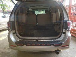 Jual Mobil Bekas Toyota Fortuner G VNT AT 2012 di Bekasi 2