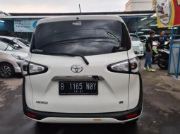 Dijual Cepat Toyota Sienta G 2016 di DKI Jakarta 1