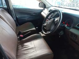 Jual Mobil Bekas Daihatsu Xenia X DELUXE 2017 di Bekasi 3
