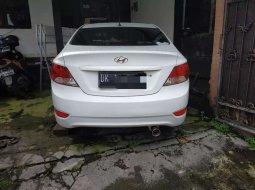 Mobil Hyundai Excel 2013 1.4 Manual terbaik di Bali 6