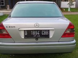 Mobil Mercedes-Benz C-Class 1997 230 terbaik di Banten 14