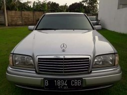 Mobil Mercedes-Benz C-Class 1997 230 terbaik di Banten 12