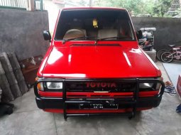 Toyota Kijang 1990 Jawa Barat dijual dengan harga termurah 2