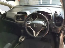 Jual Mobil Bekas Honda Jazz RS 2011 di Jawa Tengah 4