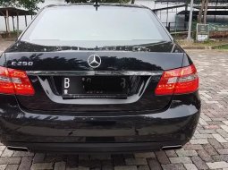 Jual mobil Mercedes-Benz E-Class E 250 AT 2013, Bekasi  3