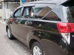 Mobil Toyota Kijang Innova 2017 2.4G terbaik di Jawa Timur 5