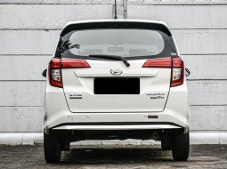 Dijual cepat Daihatsu Sigra R 2018 Terbaik, Depok  3