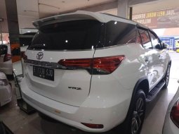 Jual Mobil Bekas Toyota Fortuner VRZ 2016 di Jawa Tengah 3