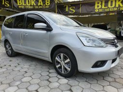 Jual cepat Nissan Grand Livina XV 2017 di Jawa Tengah 7
