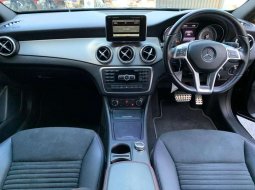 Jual Mercedes-Benz GLA 200 2014 harga murah di Bali 2