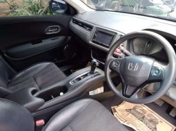 Jual cepat Honda HR-V E CVT 2015 di DKI Jakarta 1