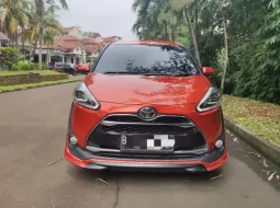 Jual Mobil Bekas Toyota Sienta Q 2016 di Depok 2