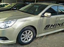 Jual mobil Subaru legacy 2.0 awd 2010, Sulawesi Selatan 5