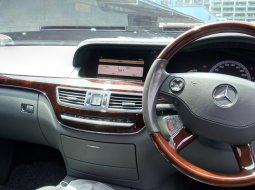 Dijual mobil Mercedes-Benz S-Class S300 AT 2008 Terawat, DKI Jakarta 4