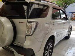 Dijual cepat Toyota Rush TRD Sportivo AT 2015, Bekasi  3