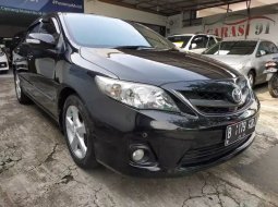 Dijual cepat Toyota Corolla Altis 2.0 V AT 2012, DKI Jakarta 4