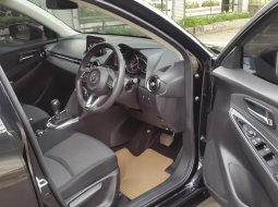 Dijual cepat Mazda 2 R 1.5 AT 2017 bekas, DKI Jakarta 9
