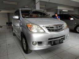 Dijual cepat Daihatsu Xenia Xi AT 2010, Bekasi  3