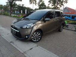 Bekasi, Dijual cepat Toyota Sienta V AT 2017 terbaik 2