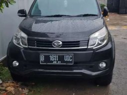 Jual Daihatsu Terios R 2016 harga murah di Jawa Barat 6