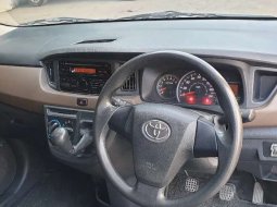 Sumatra Utara, Toyota Calya E 2017 kondisi terawat 4