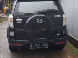Jual Daihatsu Terios R 2016 harga murah di Jawa Barat 3