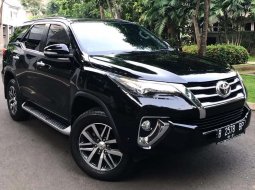 DKI Jakarta, Toyota Fortuner VRZ 2016 kondisi terawat 1