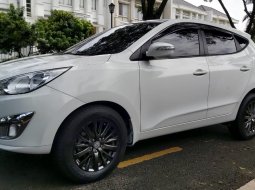 Jual Mobil Hyundai Tucson GLS AT 2012 terbaik, Tangerang Selatan  7