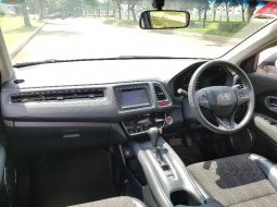 Jual Mobil Bekas Honda HR-V E CVT 2017 di Jawa Barat 1