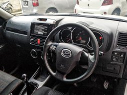 Jual Mobil Bekas Daihatsu Terios ADVENTURE R 2015 di Depok 5