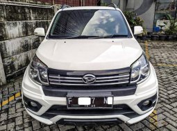 Jual Mobil Bekas Daihatsu Terios ADVENTURE R 2015 di Depok 3