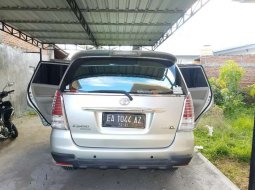 Nusa Tenggara Barat, Toyota Kijang Innova 2.0 G 2010 kondisi terawat 8