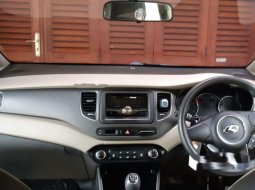 Mobil Kia Carens 2013 LX terbaik di Jawa Timur 2