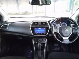 Dijual Cepat Suzuki SX4 S-Cross AT 2016 di Bekasi 2