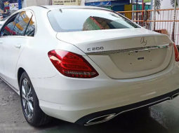 Jual Mobil Bekas Mercedes-Benz C-Class C200 2017 di DKI Jakarta 2