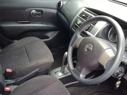 Dijual Mobil Nissan Grand Livina XV AT 2013 di Bekasi 3