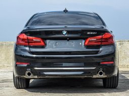 Jual mobil BMW 5 Series 530i 2018 terbaik, Jawa Timur 5