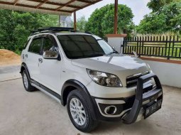 Jual mobil bekas murah Daihatsu Terios TX ADVENTURE 2014 di Riau 4