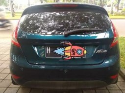 Dijual Mobil Ford Fiesta Trend 2010 di Jawa Tengah 3