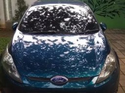 Dijual Mobil Ford Fiesta Trend 2010 di Jawa Tengah 5