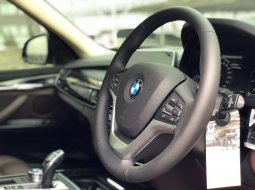 Dijual Cepat BMW X5 xDrive35i xLine 2017 Istimewa di Jawa Timur 10