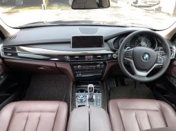 Dijual Cepat BMW X5 xDrive35i xLine 2017 Istimewa di Jawa Timur 5