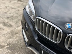 Dijual Cepat BMW X5 xDrive35i xLine 2017 Istimewa di Jawa Timur 3
