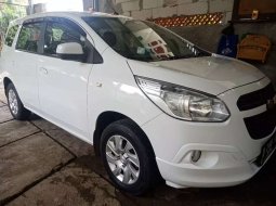 Jual mobil bekas murah Chevrolet Spin LT 2014 di Jawa Barat 4