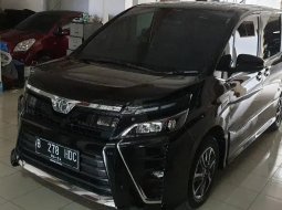 Dijual Mobil Toyota Voxy AT 2019 di DKI Jakarta 6