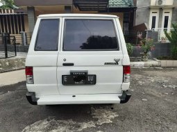Jawa Barat, jual mobil Toyota Kijang 1996 dengan harga terjangkau 6
