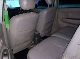 Mobil Daihatsu Xenia 2010 Xi terbaik di Jawa Barat 5