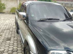 Mobil Mitsubishi L200 2002 Strada terbaik di Lampung 5